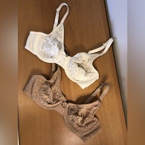 Two NWOT Wacoal 34C Halo convertible strap underwire lace bras nude & white